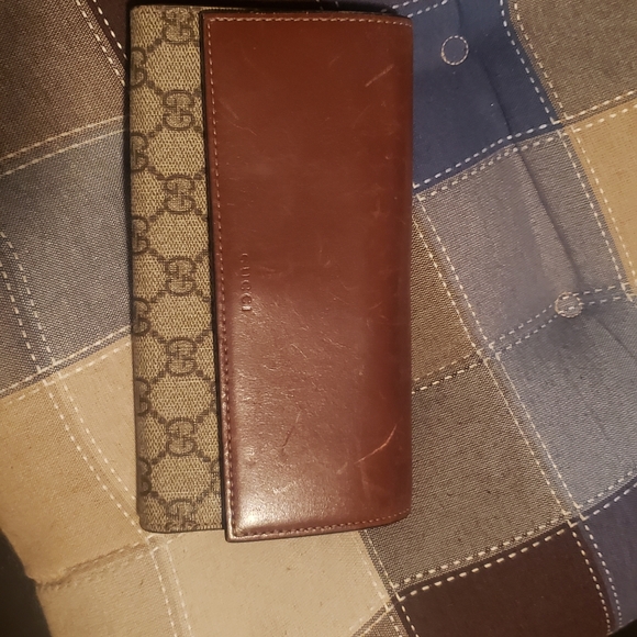 Authentic Gucci purse - Picture 11 of 16